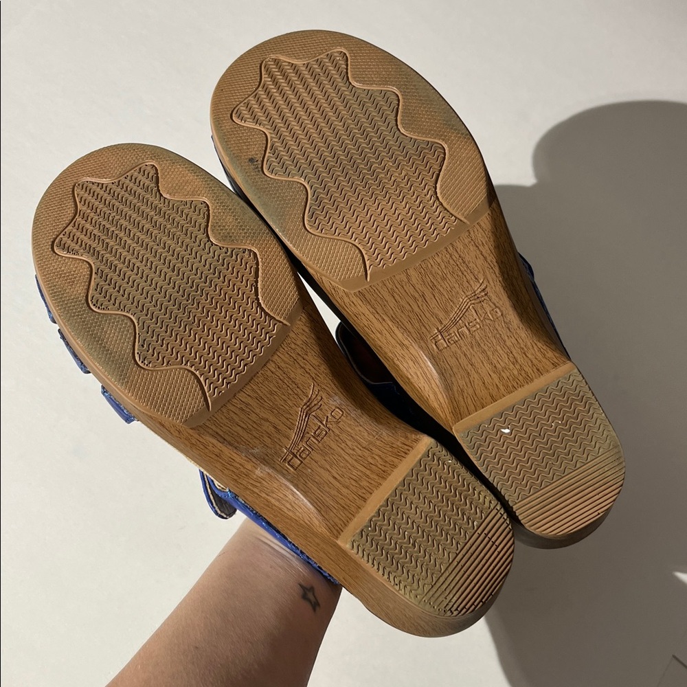 Dansko Blue Leather Strappy Platform Sandals sz 39 Summer Shoes Slip On Comfort - Picture 11 of 11
